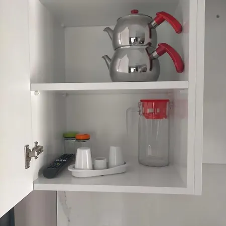 7 Continent Icmeler Apartment
