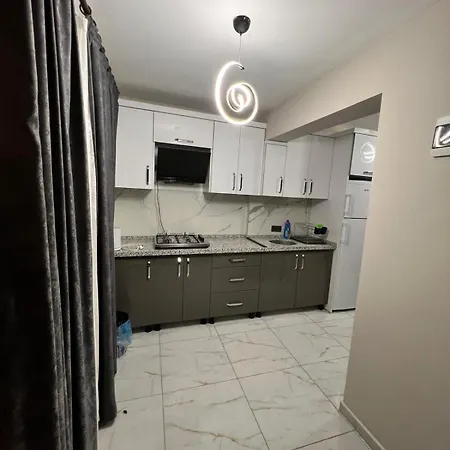 7 Continent Icmeler Apartment
